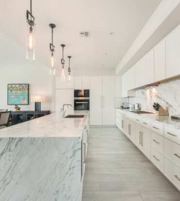SEAFIRE RESIDENCE N1003  - SEVEN MILE BEACH PENTHOUSE